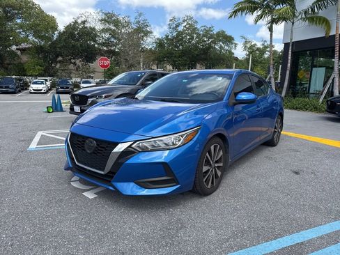 Used 2022 Nissan Sentra SV w/ SV Premium Package image 11