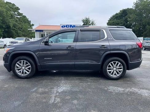Used 2017 GMC Acadia SLE FWD image 4