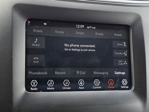 Used 2019 Jeep Cherokee Latitude Plus w/ Cold Weather Group image 30