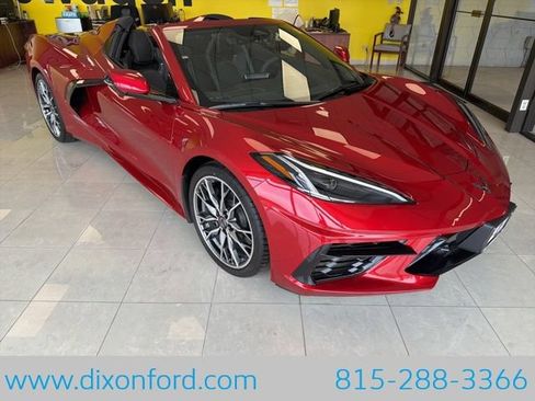 Used 2024 Chevrolet Corvette Stingray Convertible w/ 1LT RWD image 8