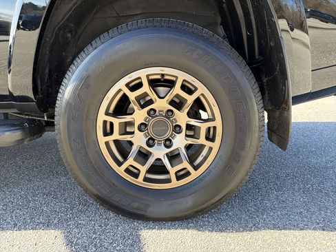 Used 2023 Toyota 4Runner 40th Anniversary SE image 22