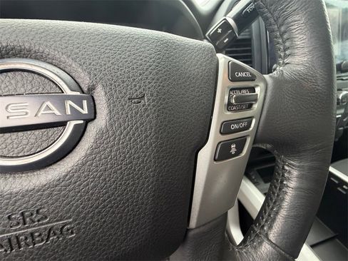 Used 2024 Nissan Titan SV w/ SV Convenience Package image 23
