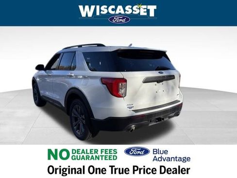 Certified 2022 Ford Explorer XLT w/ Equipment Group 202A image 27