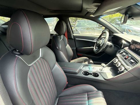 Used 2023 Genesis G70 2.0T w/ Sport Prestige Package RWD image 12