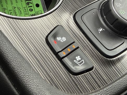 Used 2023 GMC Acadia SLT w/ Elevation Edition AWD/4WD image 20