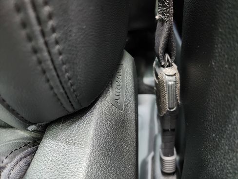 Used 2023 Hyundai Santa Fe SEL w/ Premium Package image 41