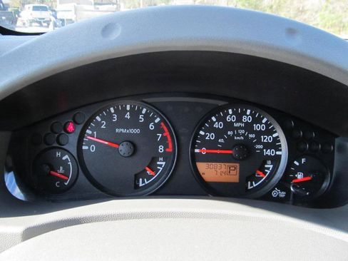 Used 2019 Nissan Frontier SV image 44