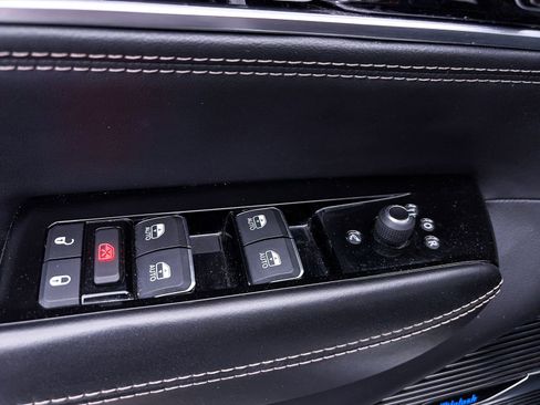 Used 2024 Jeep Grand Wagoneer L Series II w/ Quick Order Packagew 28T AWD/4WD image 23