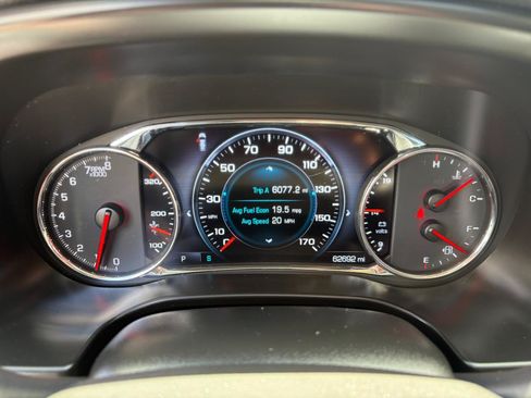 Used 2018 GMC Acadia Denali w/ Technology Package AWD/4WD image 17