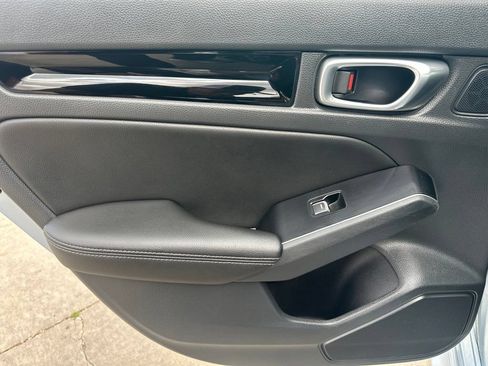 Used 2023 Honda Civic Touring image 21