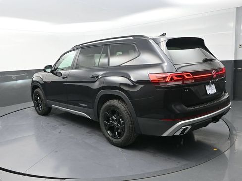 New 2026 Volkswagen Atlas Peak Edition AWD/4WD image 8