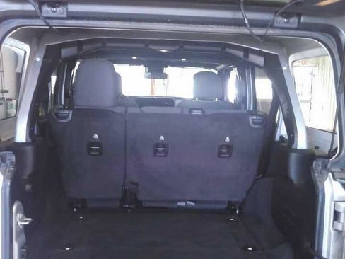 Used 2024 Jeep Wrangler Unlimited Sport AWD/4WD image 4