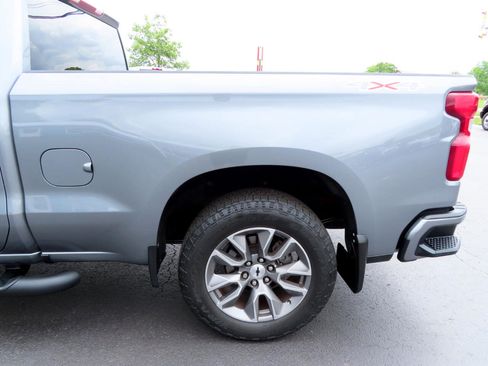 Used 2019 Chevrolet Silverado 1500 RST image 15