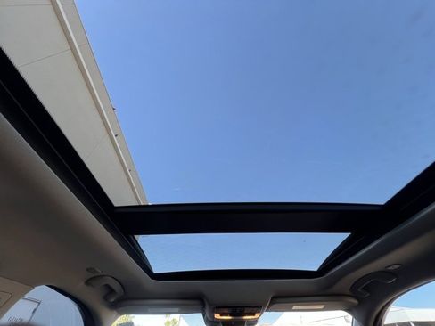 Certified 2023 Nissan Rogue SL w/ SL Premium Package image 19