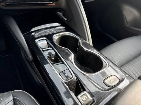 Used 2023 Buick Envision Essence FWD image 15