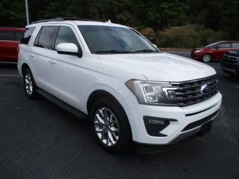 Used 2021 Ford Expedition XLT image 2