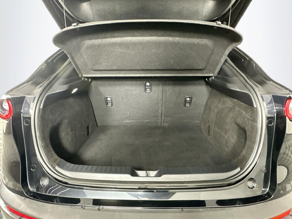 Used 2022 MAZDA CX-30 AWD 2.5 S w/ Select Package image 26