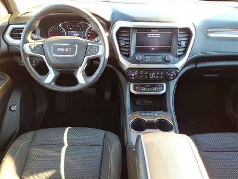 Used 2021 GMC Acadia SLE w/ Driver Convenience Package image 10