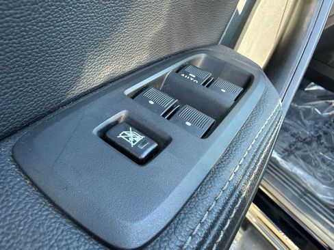 Used 2021 Ford Ranger Lariat w/ Tremor Off-Road Package image 16