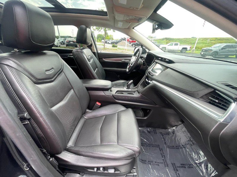 Used 2019 Cadillac XT5 Premium Luxury AWD/4WD image 11