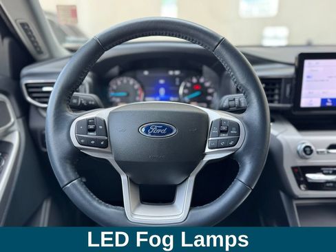 Used 2023 Ford Explorer XLT w/ Equipment Group 202A AWD/4WD image 15