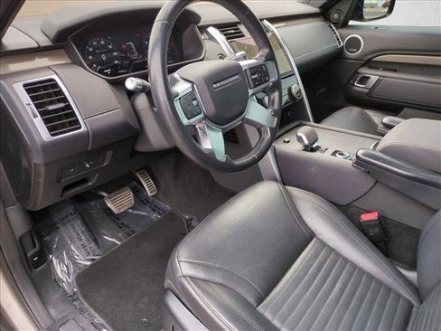 Used 2021 Land Rover Discovery S R-Dynamic image 10