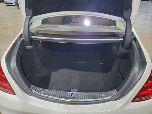 Used 2018 Mercedes-Benz S 560 4MATIC Sedan image 47