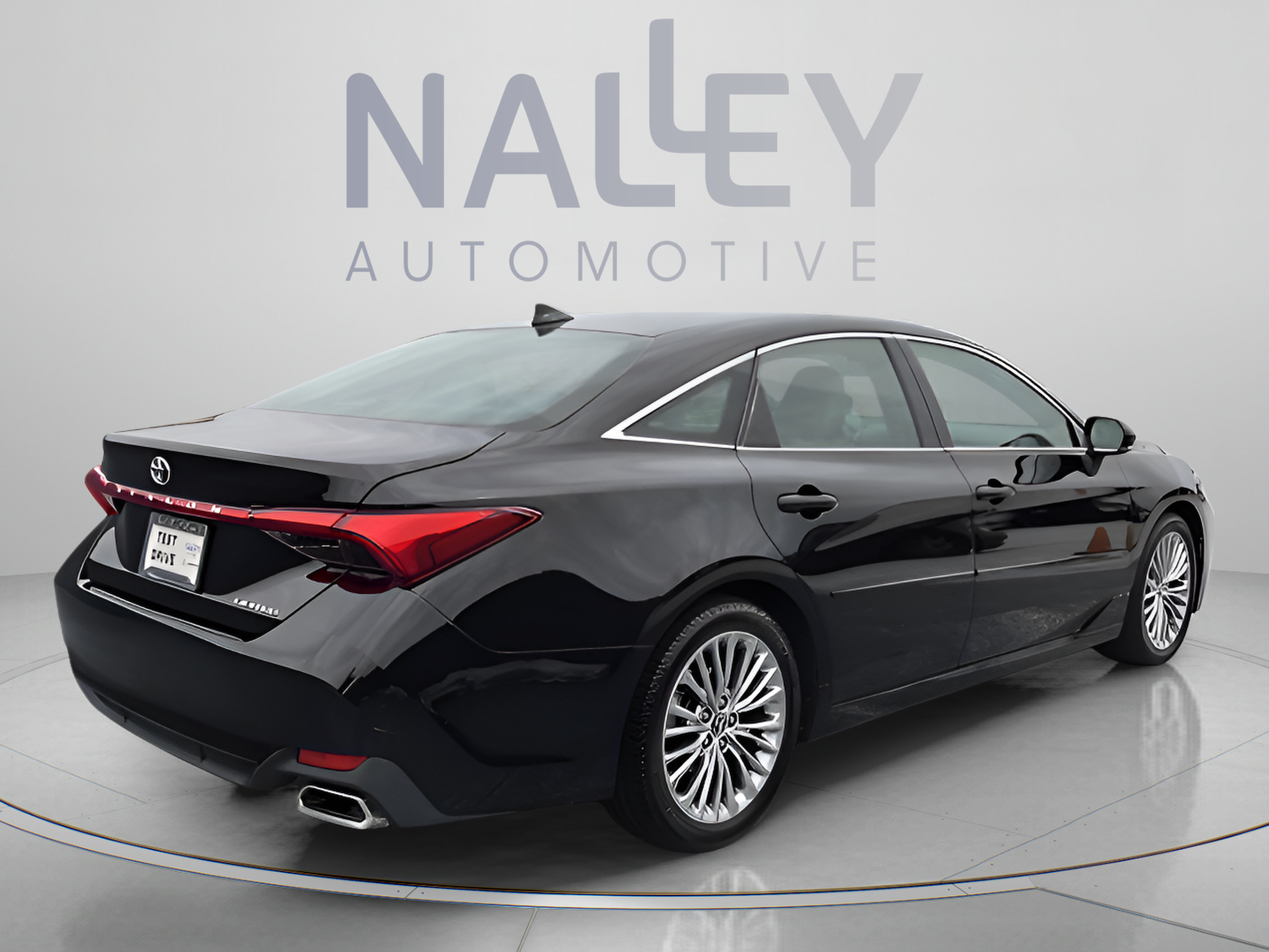 Used 2020 Toyota Avalon Limited FWD image 5