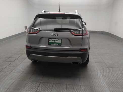 Used 2019 Jeep Cherokee Limited w/ Luxury Group FWD image 7