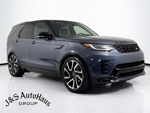 Used 2024 Land Rover Discovery Dynamic SE AWD/4WD image 1