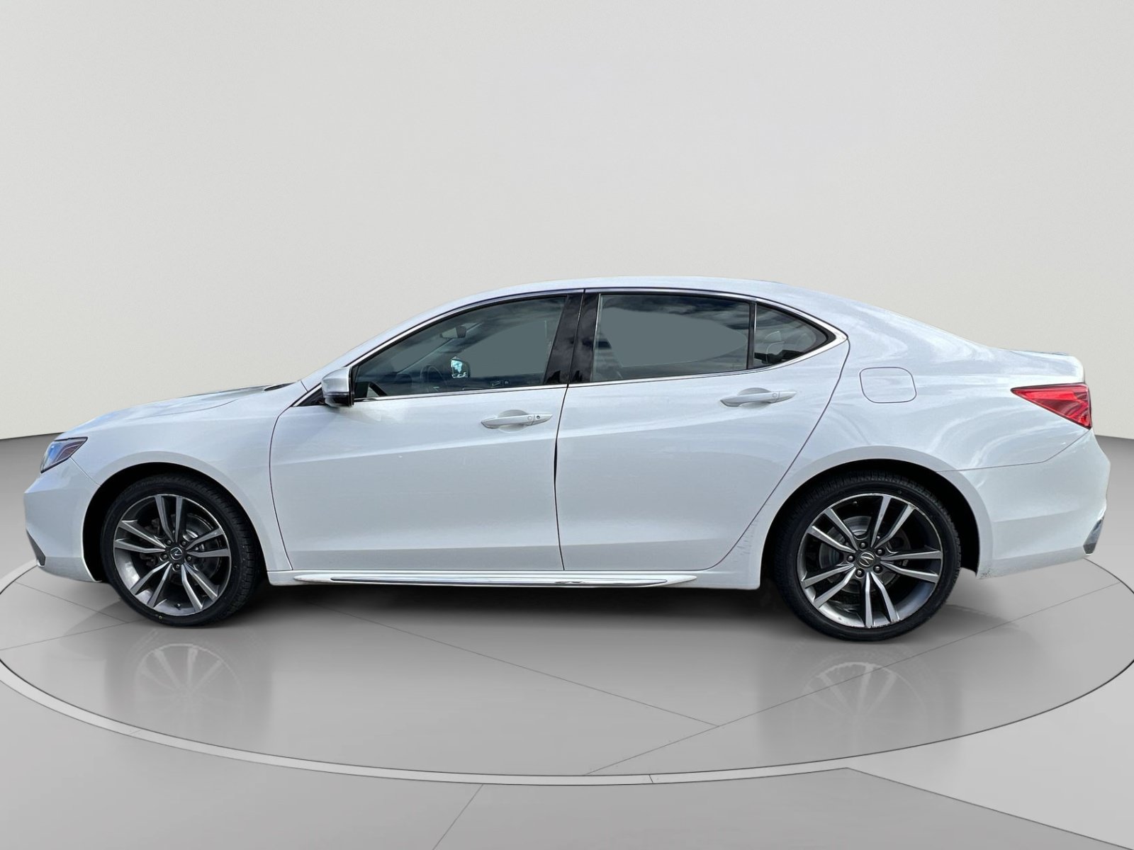 Used 2020 Acura TLX w/ Technology Package AWD/4WD image 2