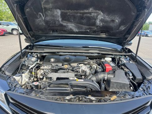 Used 2019 Toyota Camry LE FWD image 15
