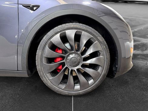 Used 2023 Tesla Model Y Performance AWD/4WD image 36