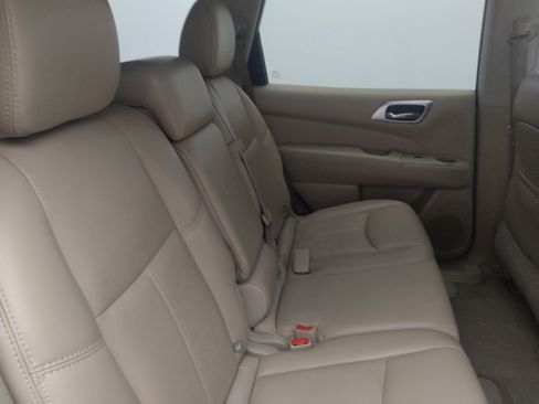 Used 2015 Nissan Pathfinder SL w/ Trailer Tow Package FWD image 19