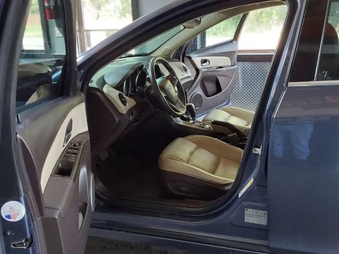 Used 2013 Chevrolet Cruze LT w/ Enhanced Safety Package FWD image 13