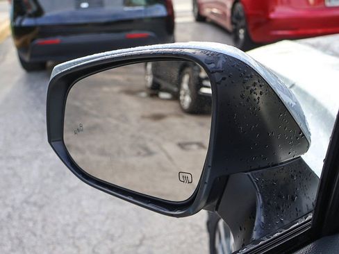 Used 2023 Toyota Corolla Cross XLE w/ Convenience Package image 42