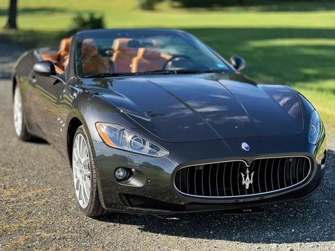 Used 2010 Maserati GranTurismo Convertible RWD image 29