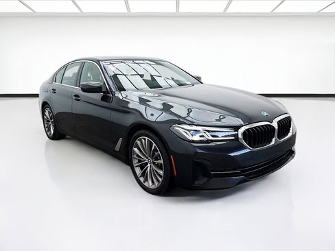 Used 2022 BMW 530i 530i w/ Convenience Package image 3