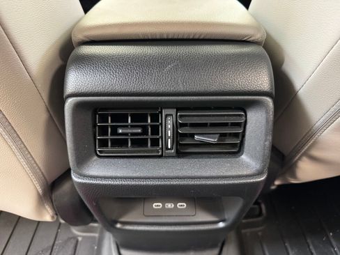 Used 2024 Honda CR-V EX-L image 19