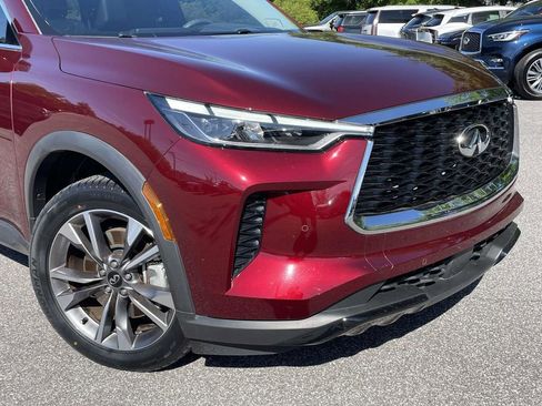 Used 2023 INFINITI QX60 Luxe w/ Vision Package FWD image 9