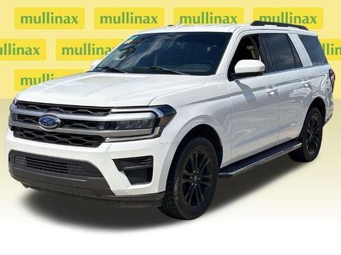 Certified 2023 Ford Expedition XLT RWD image 12