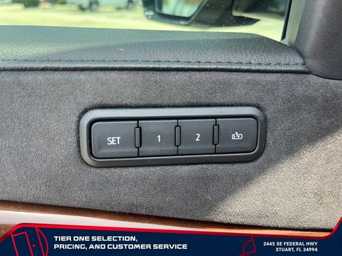 Used 2020 Cadillac Escalade ESV Premium Luxury RWD image 12
