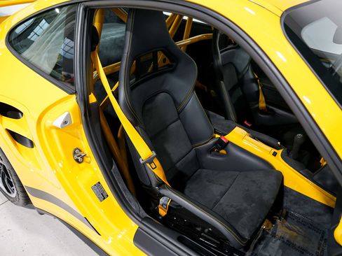 Used 2008 Porsche 911 GT2 image 31