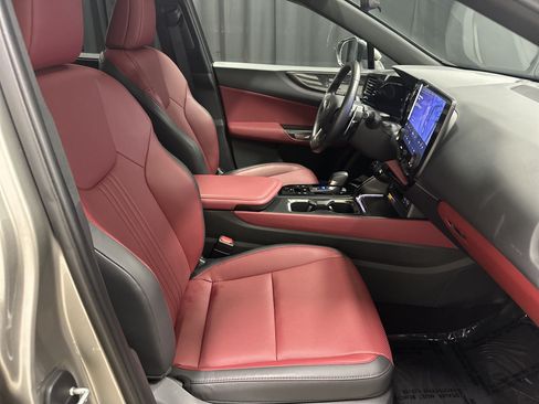 Used 2025 Lexus NX 350 AWD w/ Accessory Package (2T) image 33
