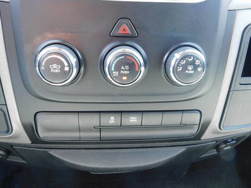 Used 2016 RAM 1500 Express RWD image 12