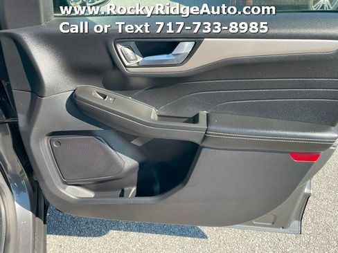 Used 2022 Ford Escape SEL w/ Class II Trailer Tow Package image 40