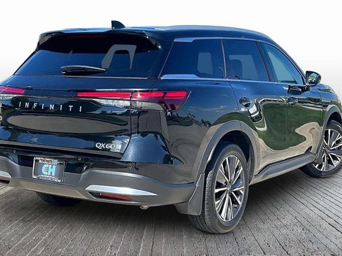 Certified 2027 INFINITI QX60 Luxe w/ Cargo Package AWD/4WD image 9