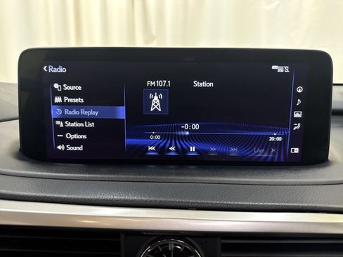 Used 2022 Lexus RX 450h AWD w/ Luxury Package image 21