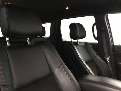 Used 2021 Jeep Grand Cherokee Laredo X AWD/4WD image 23