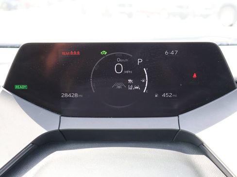 Used 2025 Toyota Prius LE FWD image 27